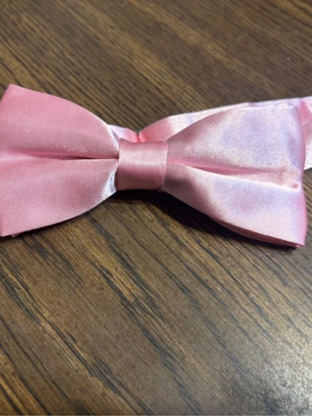 Light Pink bow tie